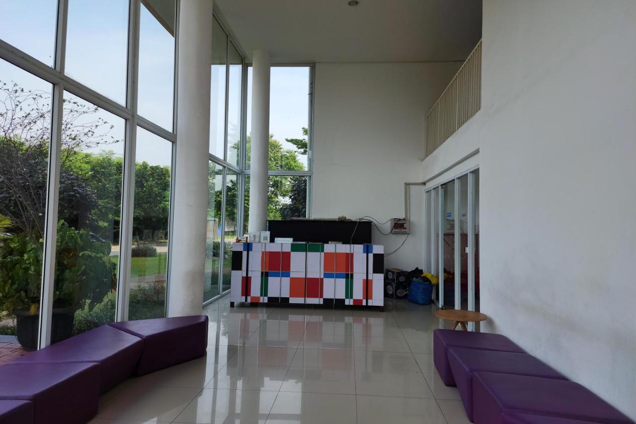 Barata Hotel Near Bandara Soekarno Hatta Tangerang Buitenkant foto