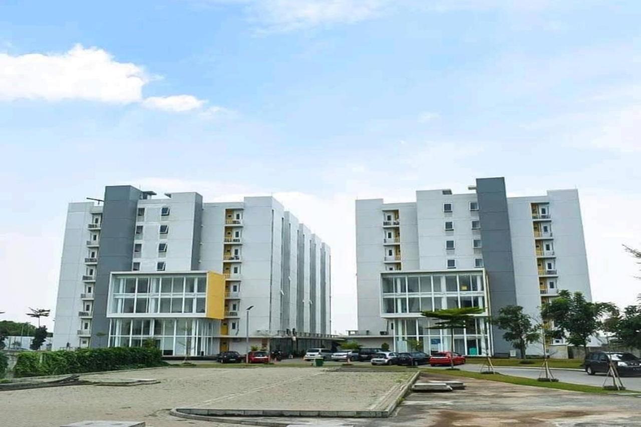 Barata Hotel Near Bandara Soekarno Hatta Tangerang Buitenkant foto