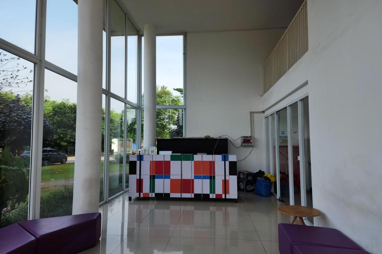 Barata Hotel Near Bandara Soekarno Hatta Tangerang Buitenkant foto