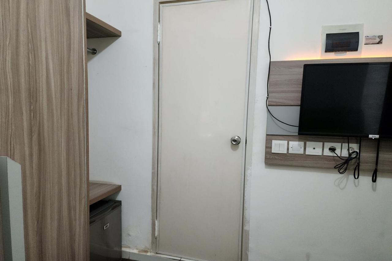 Barata Hotel Near Bandara Soekarno Hatta Tangerang Buitenkant foto