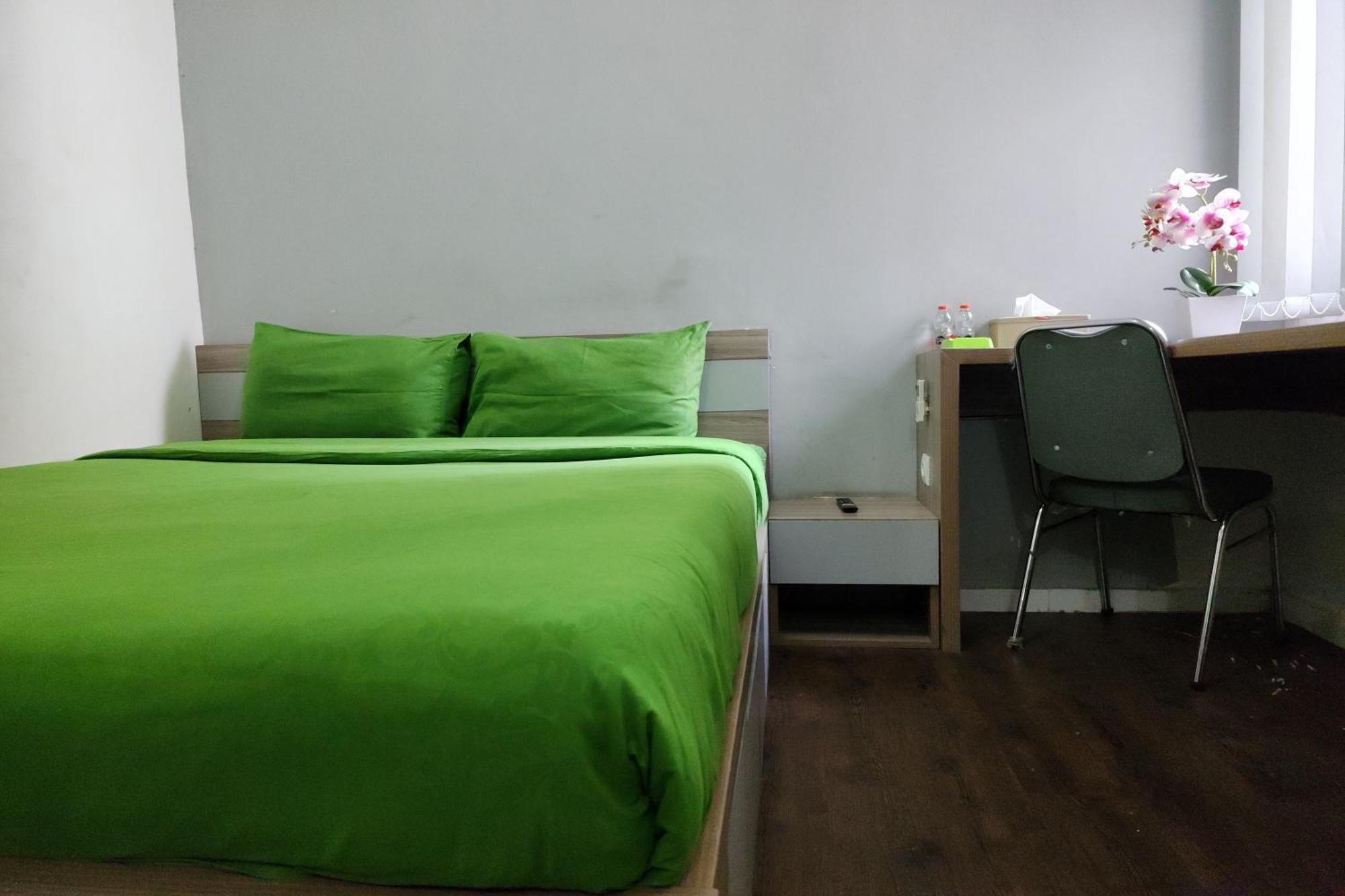 Barata Hotel Near Bandara Soekarno Hatta Tangerang Buitenkant foto